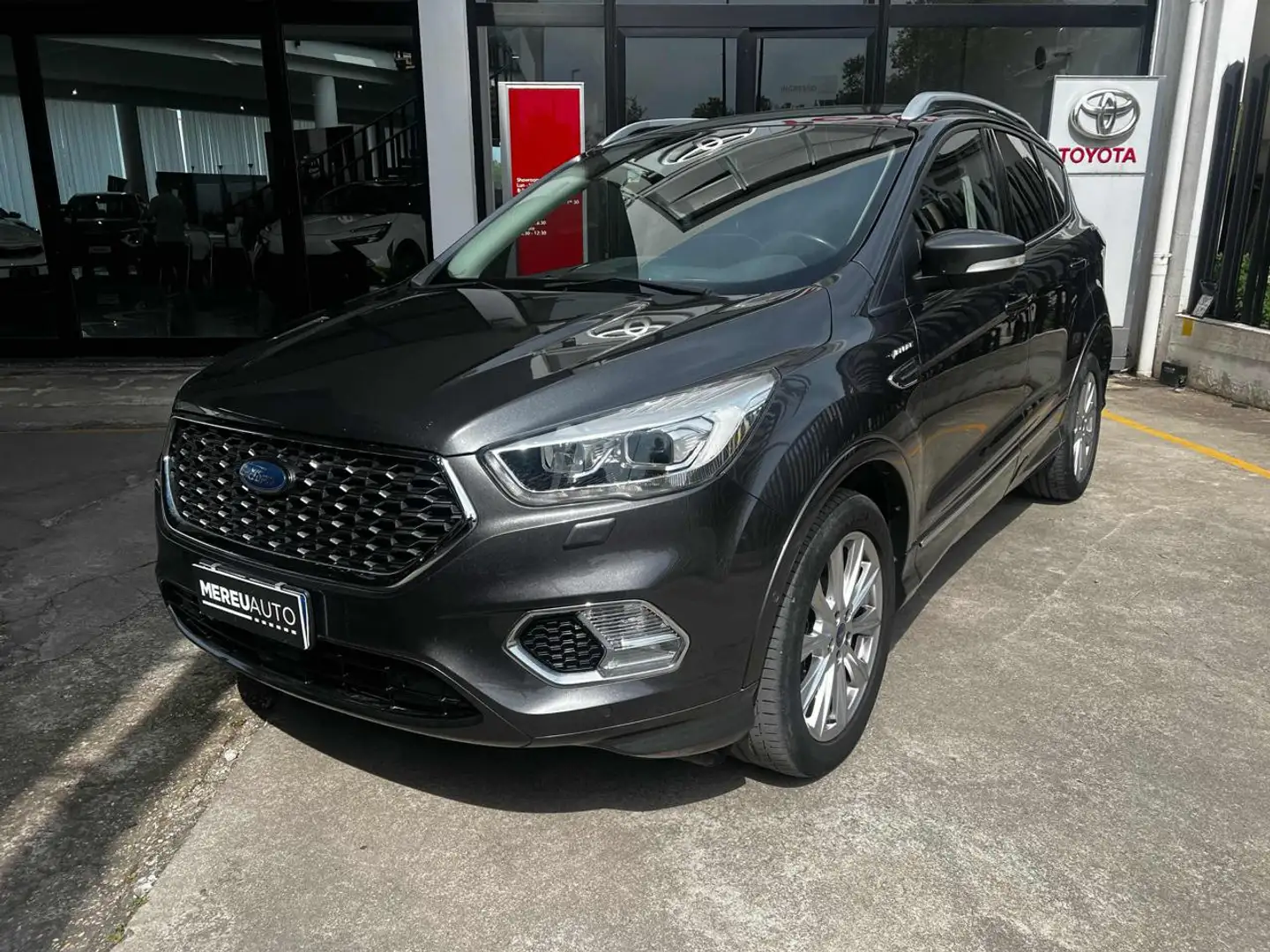 Ford Kuga 2.0 TDCI 180 CV S&S 4WD Vignale Gris - 1