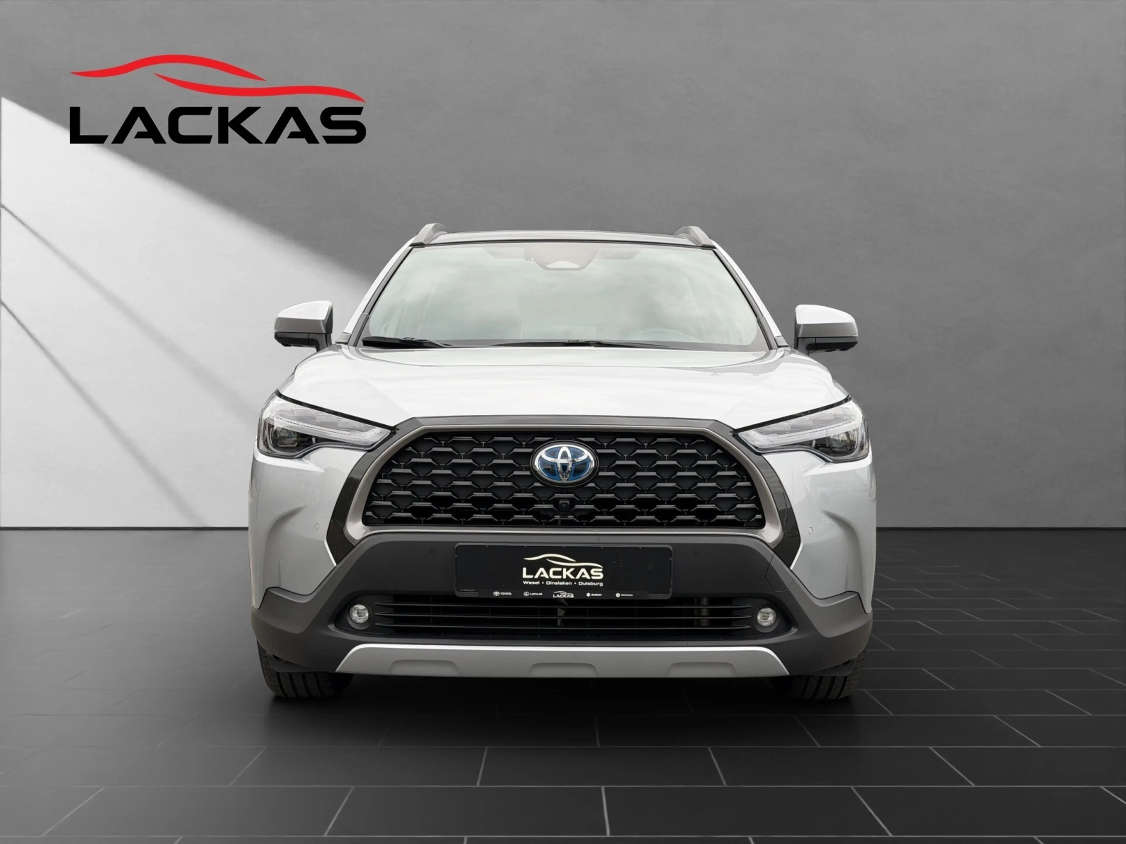 Toyota Corolla Cross Hybrid FWD Lounge — photo 8