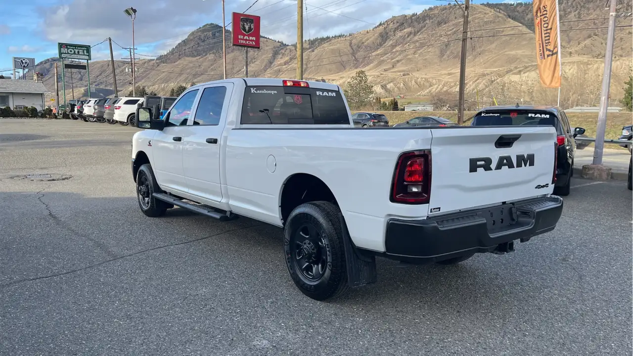 RAM 3500 снимка RAM 3500