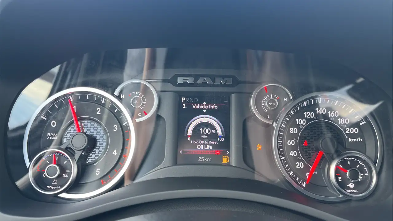 RAM 3500 снимка RAM 3500