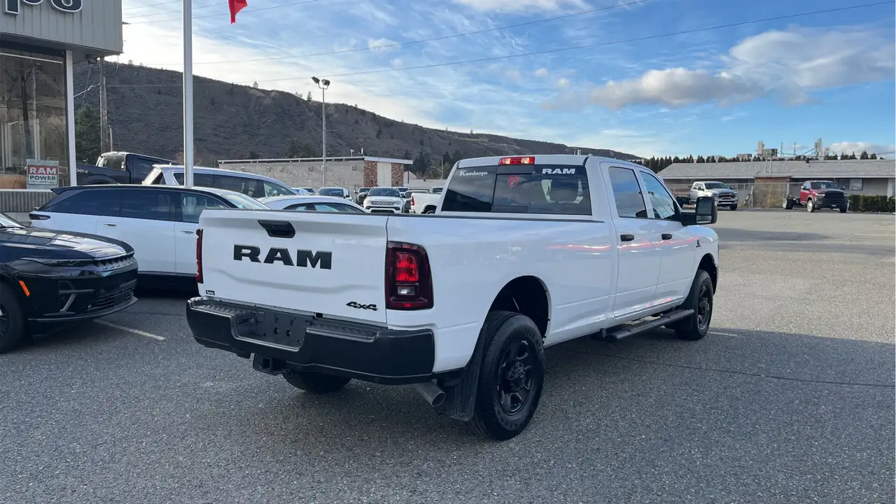 RAM 3500 снимка RAM 3500