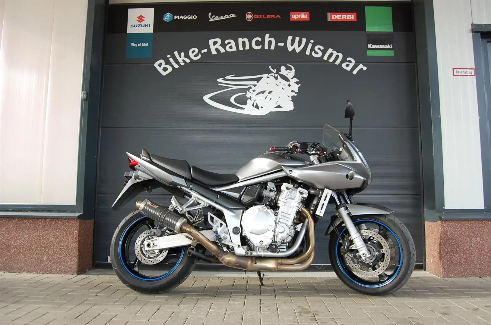 Suzuki Bandit 1250 srebrna - 1