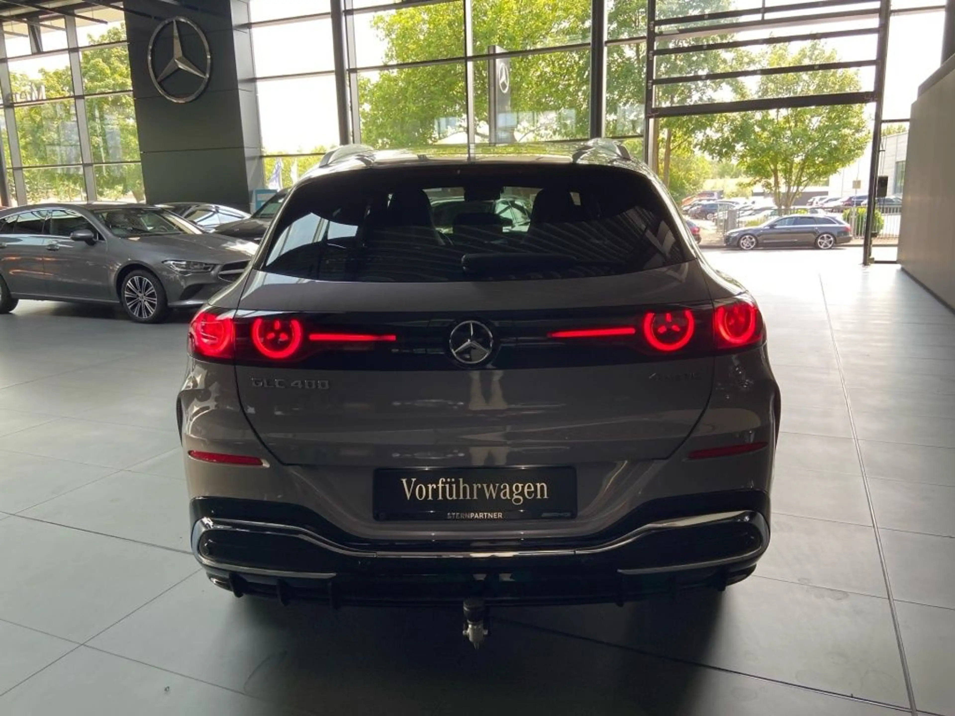 Mercedes-Benz GLC 400 4M elektrisch AMG+AHK+AIRMATIC+HuD+360° — photo 11