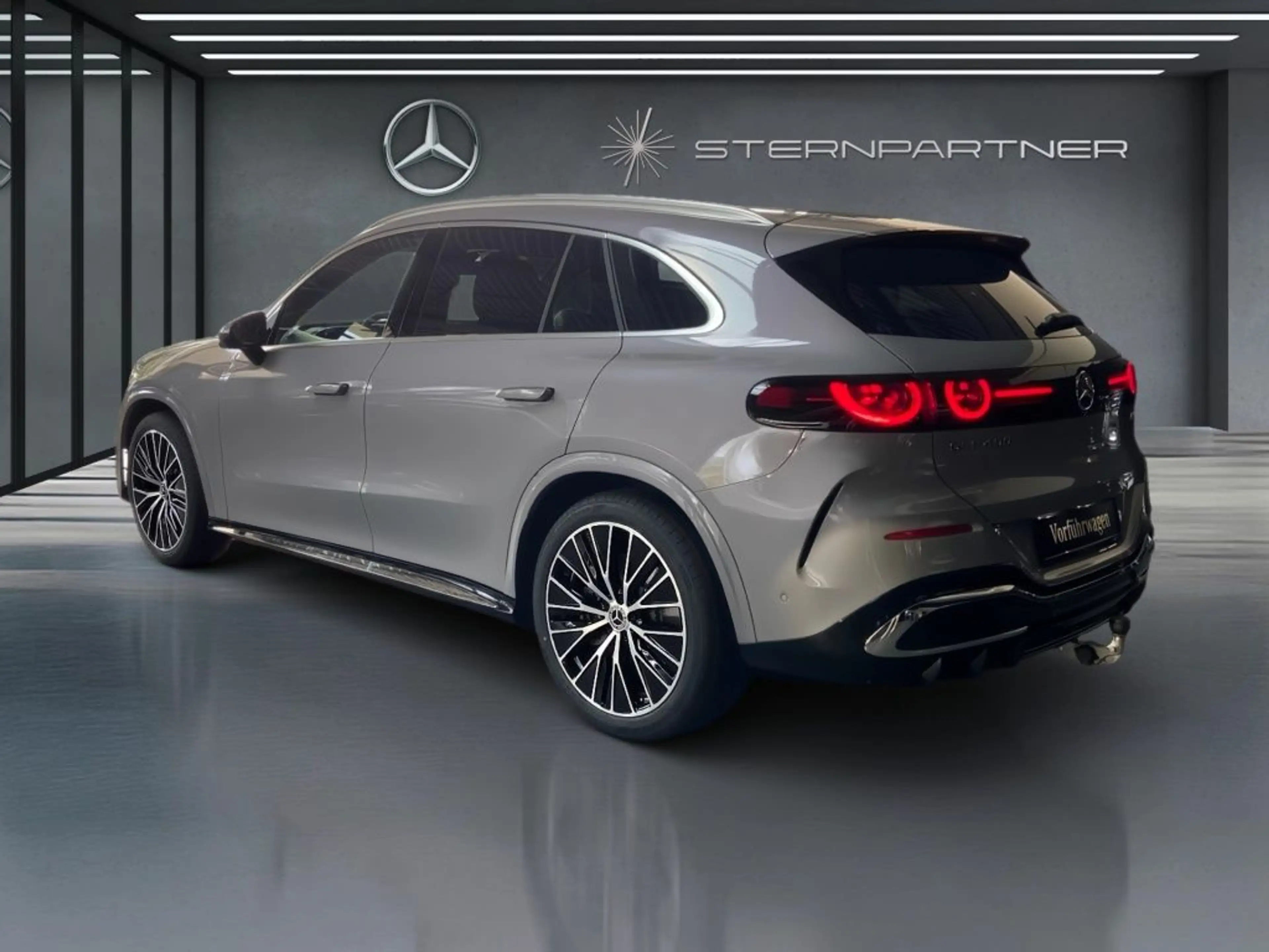 Mercedes-Benz GLC 400 4M elektrisch AMG+AHK+AIRMATIC+HuD+360° — photo 9
