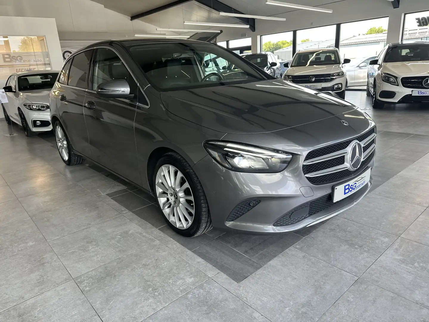 Mercedes-Benz B 180 d Launch Edition///// face lifttt/// 16490€////: - 2