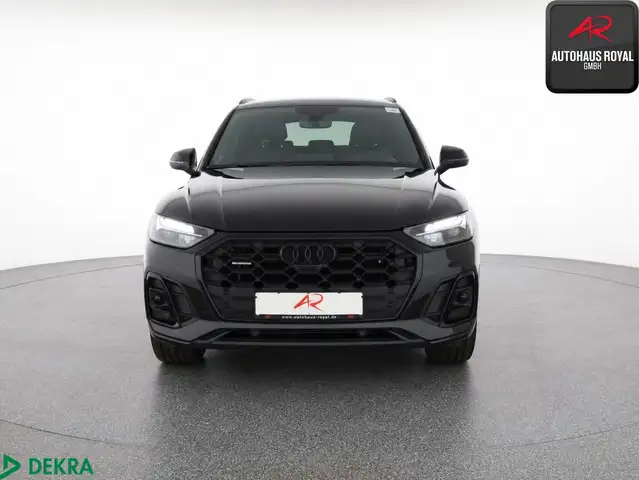 Audi Q5 view 8