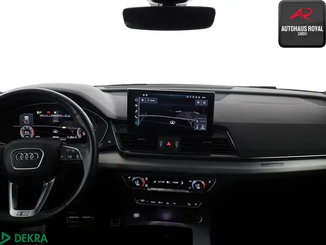 Audi Q5 view 9