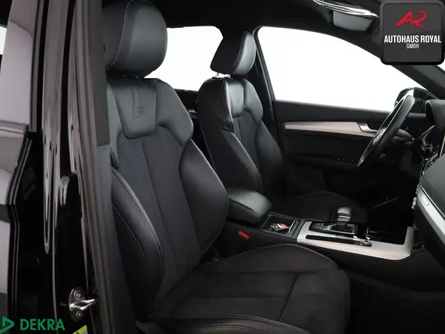 Audi Q5 view 12