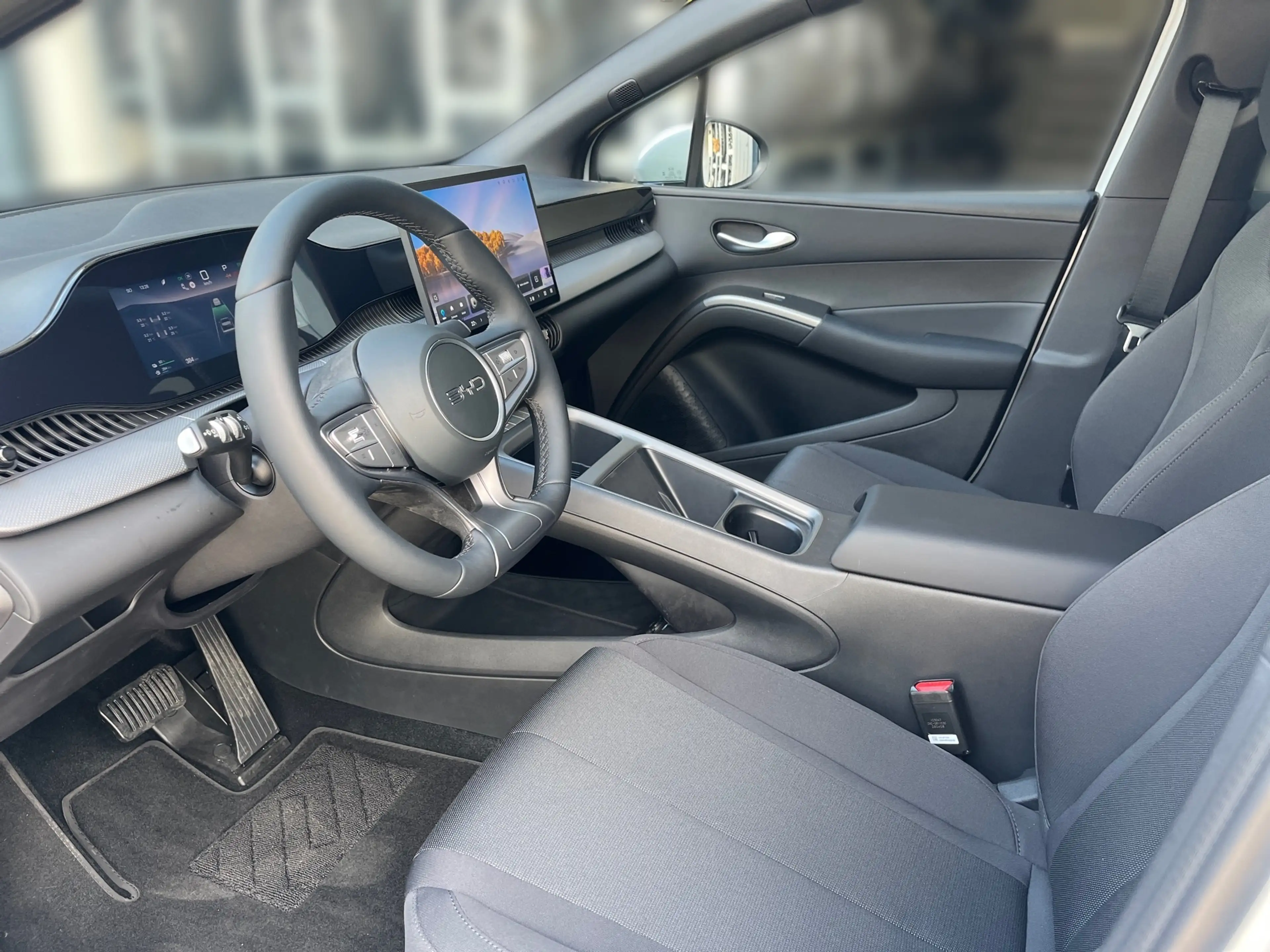 BYD Dolphin G DM-i Boost — photo 8