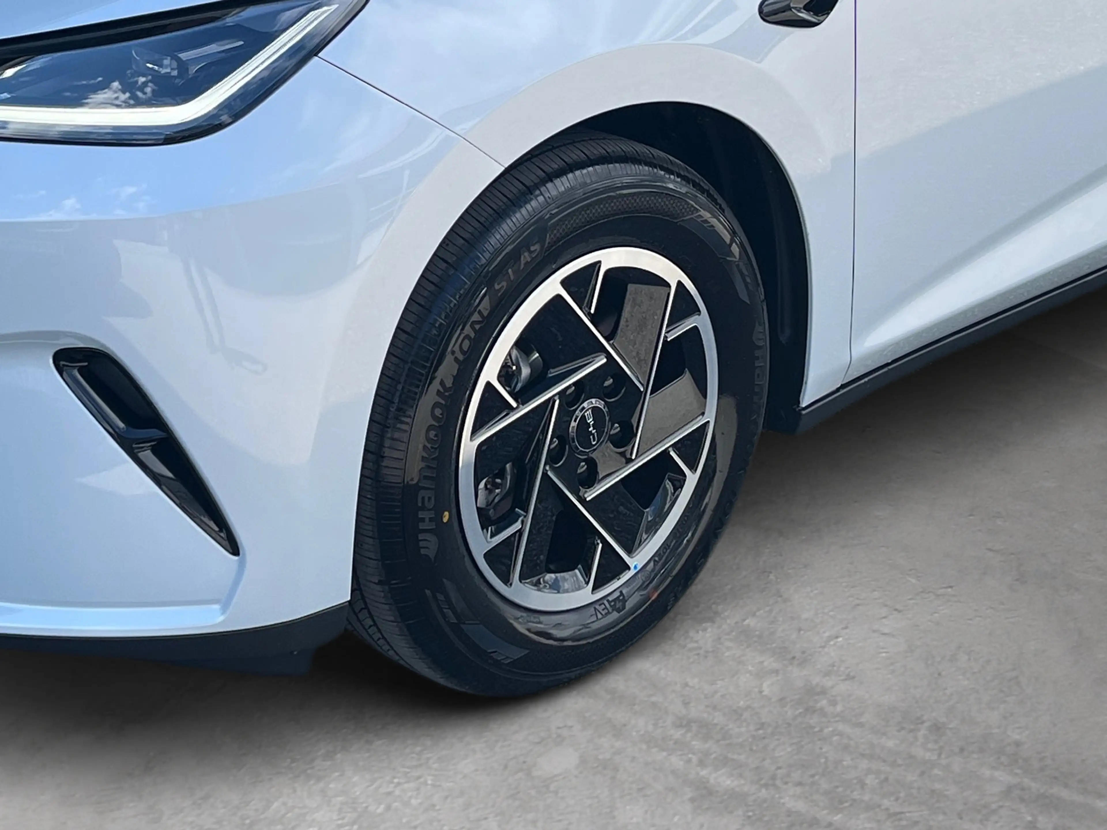 BYD Dolphin G DM-i Boost — photo 5
