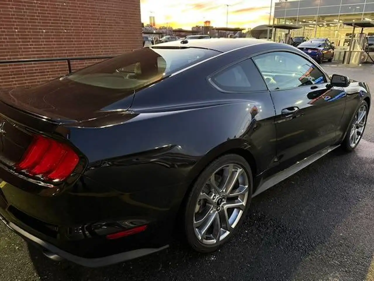 Ford Mustang снимка Ford Mustang