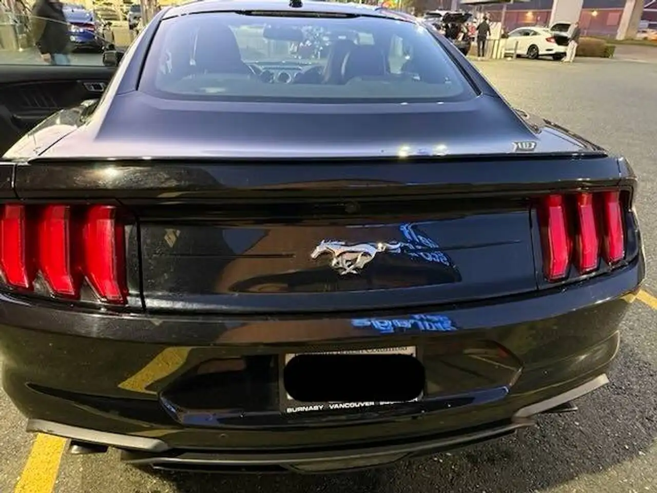 Ford Mustang снимка Ford Mustang