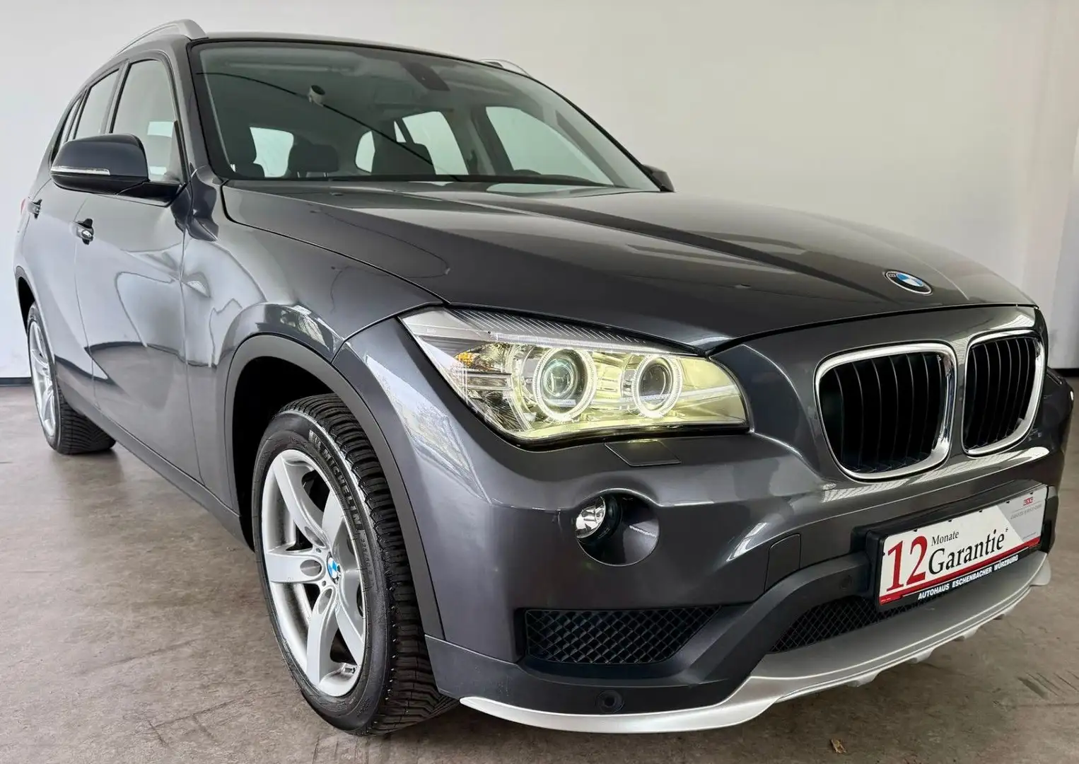 BMW X1 18 d sDrive,AHK,2xPDC,Shz,TÜV&SERV NEU Gris - 1