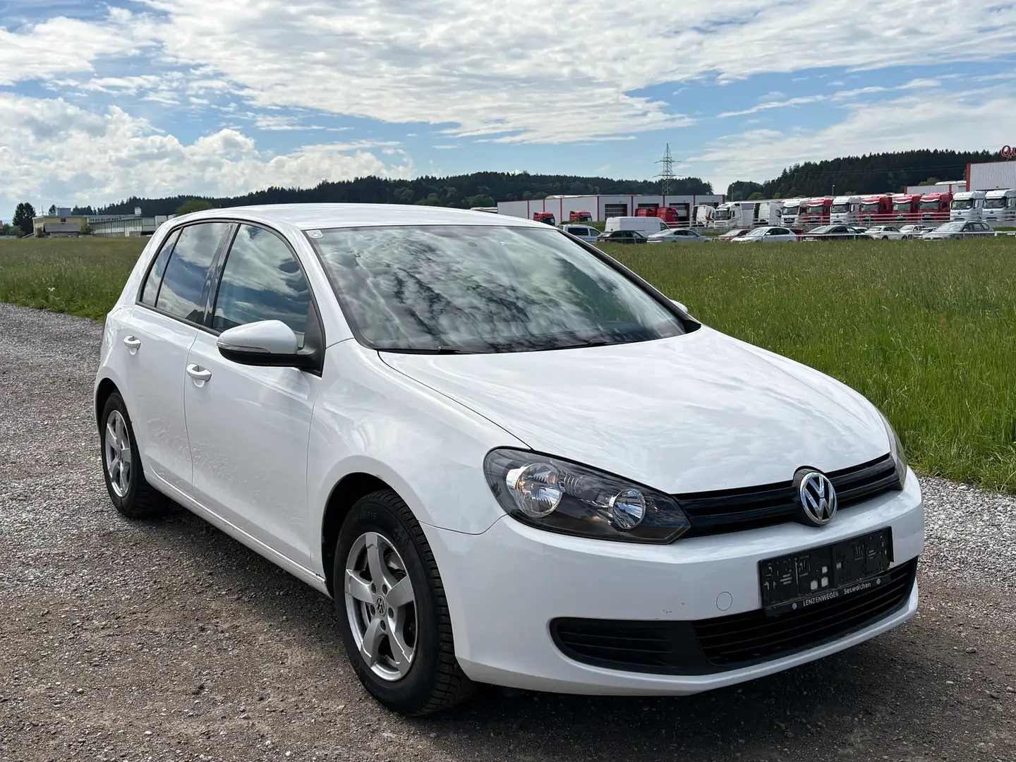 Volkswagen Golf Trendline*NUR AN EXPORT Weiß - 1