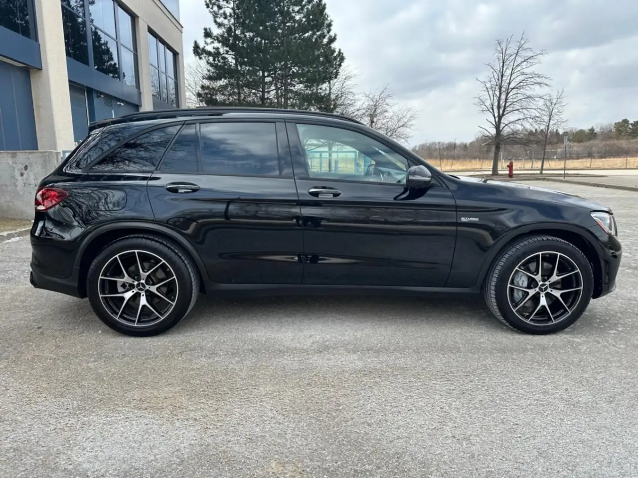 Mercedes-Benz GLC снимка Mercedes-Benz GLC