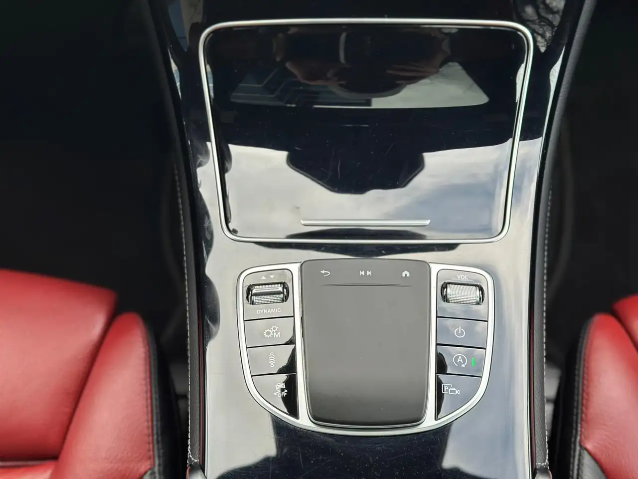 Mercedes-Benz GLC снимка Mercedes-Benz GLC