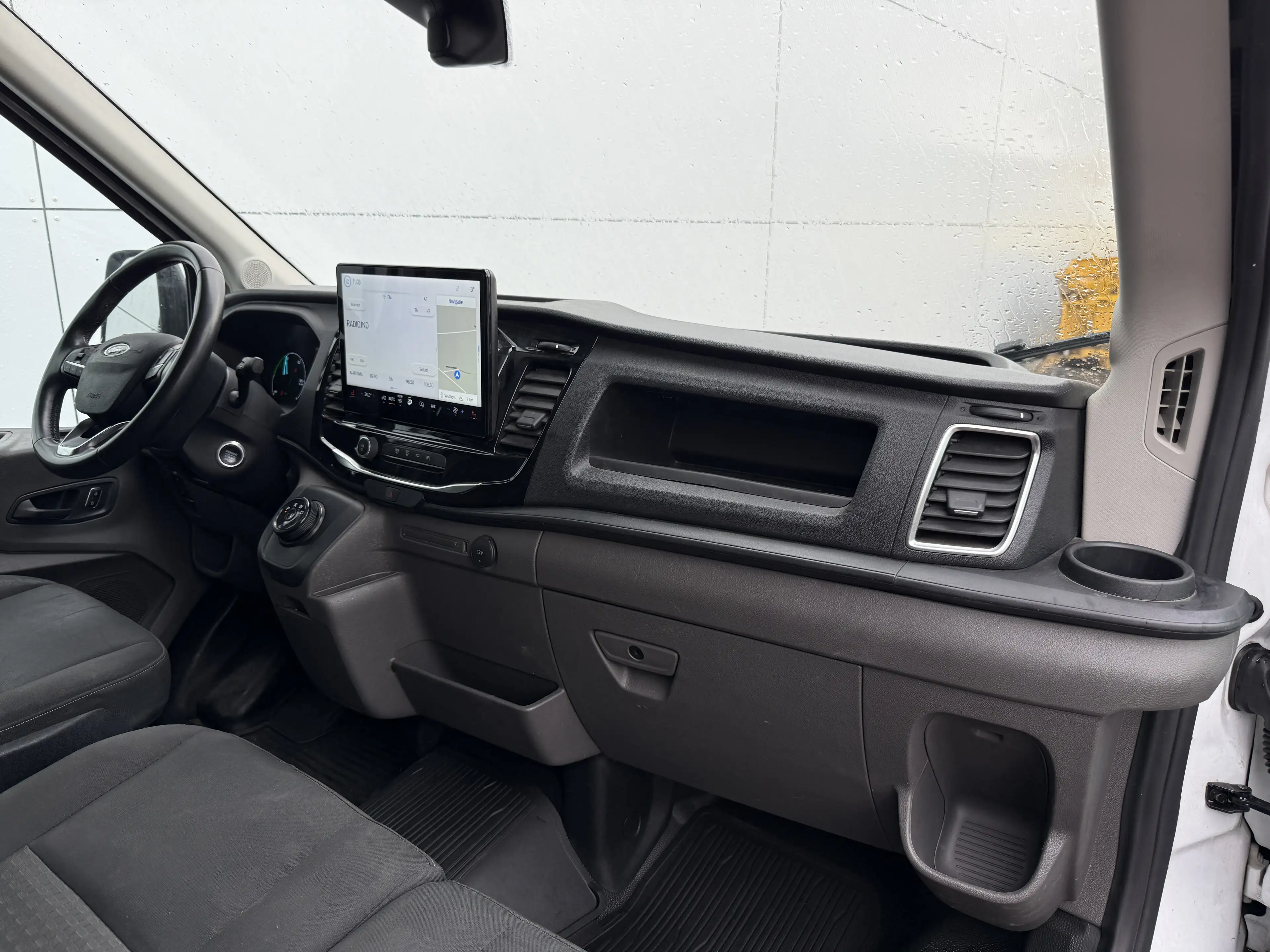 Ford E-Transit 68kWh 184PK L4H3 317km WLTP 94.9% (SOH) BEV Snella — photo 3