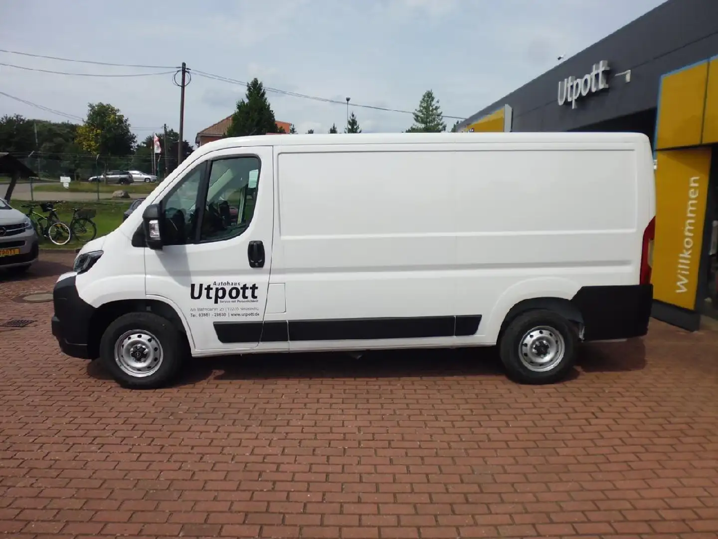 Opel Movano Ka L2H1 3,5t Edition Weiß - 2