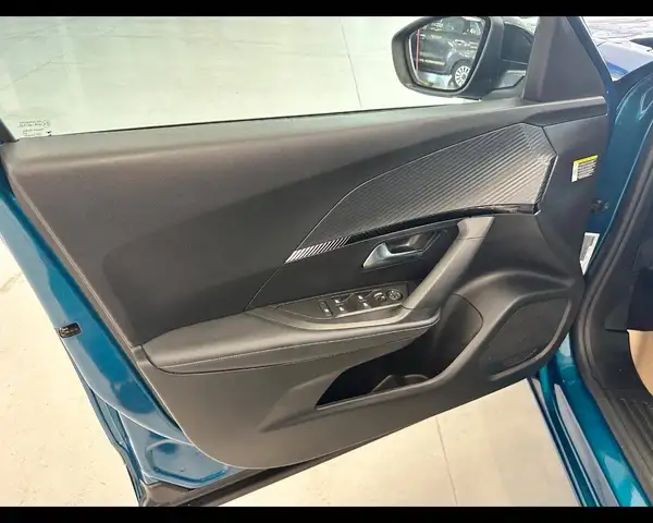 Peugeot 2008 view 7