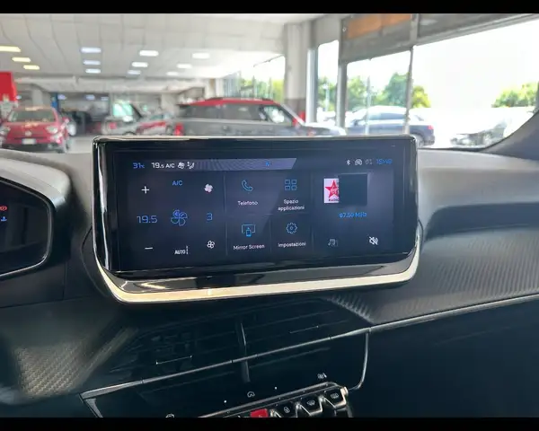 Peugeot 2008 view 14