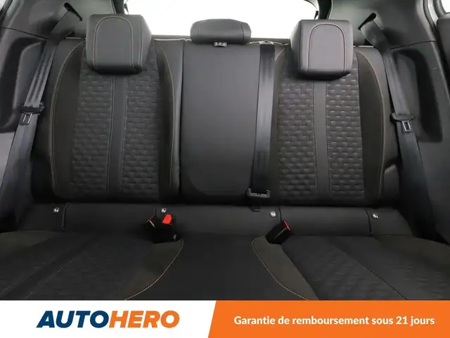 Peugeot 2008 view 16