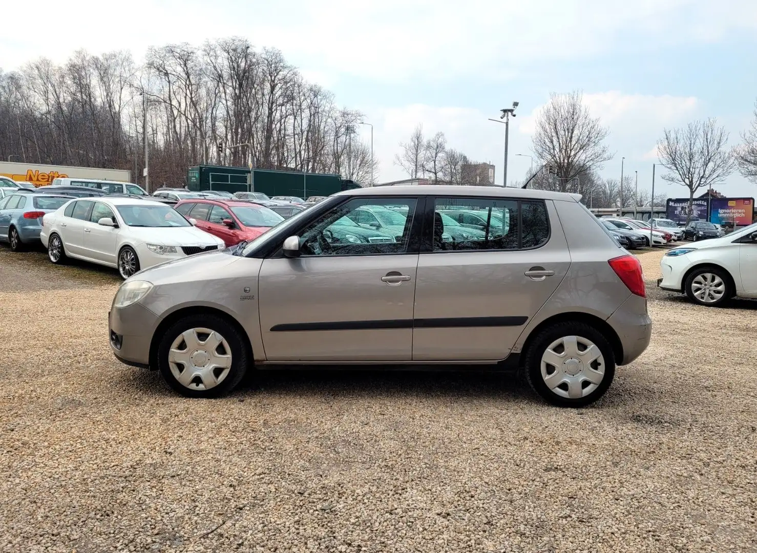 Skoda Fabia Ambiente 1.6 Aut.*Climatic*SZH*WR*PDC*TÜV* Beige - 2