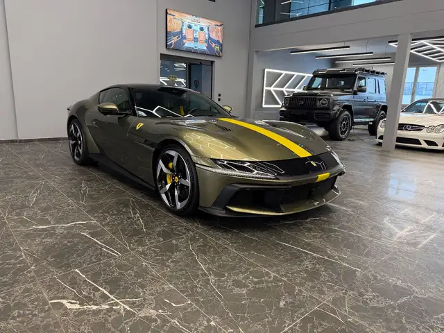 Ferrari 12Cilindri + Lift System