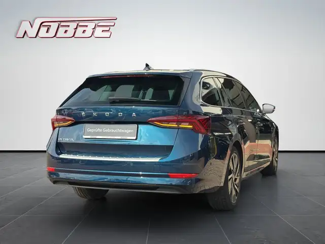 Skoda Octavia view 5