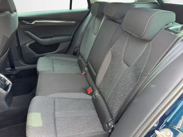Skoda Octavia view 12