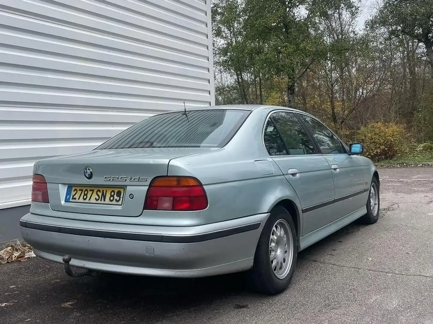 BMW 525 tds siva - 2