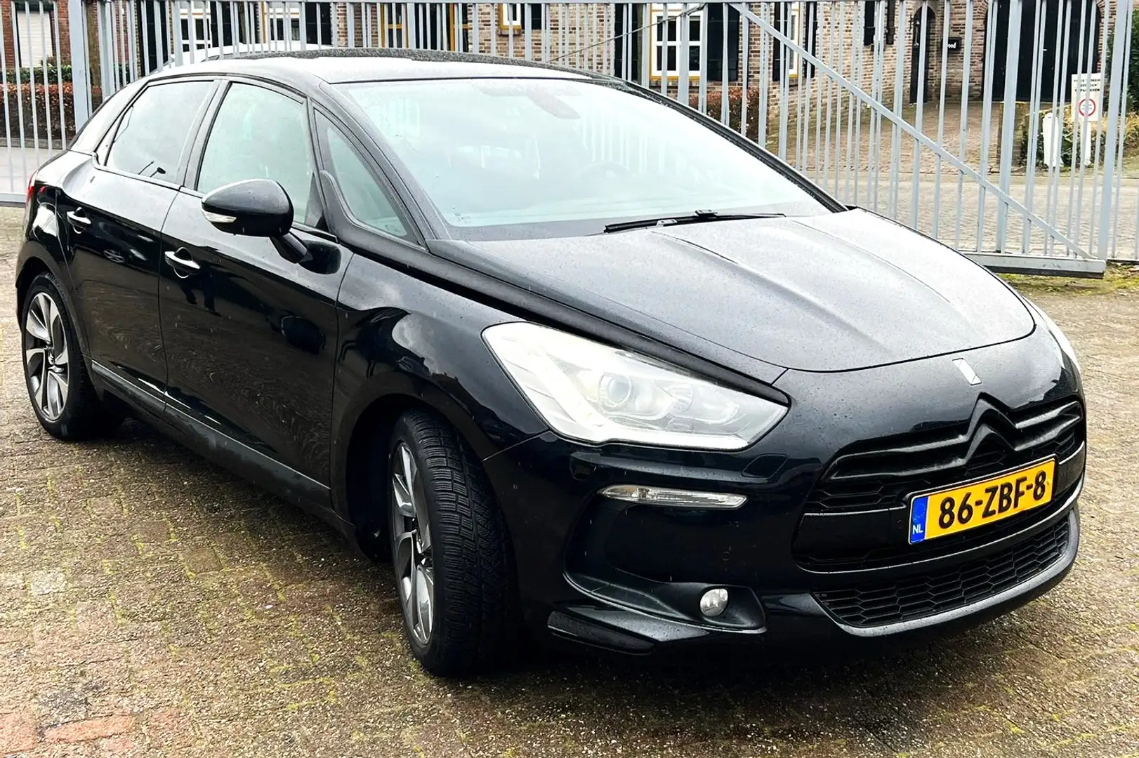 Citroen DS5 ONLY EXPORT! 1.6THP Automaat So Chic Navi/Head-up/ Fekete - 1
