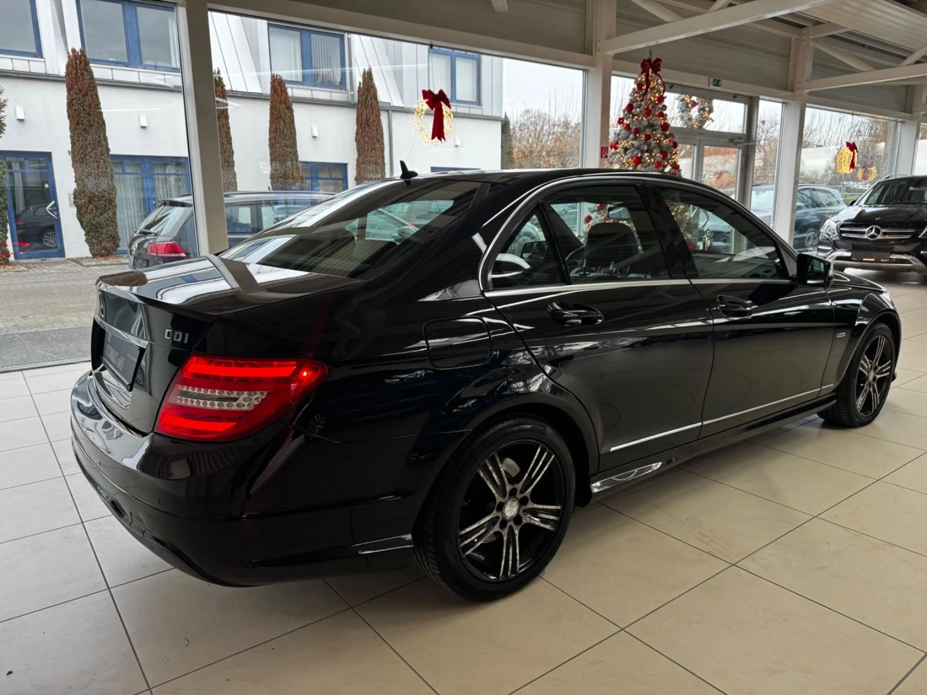 Mercedes-Benz C 220 Limo Edition C AMG Aut. — photo 5