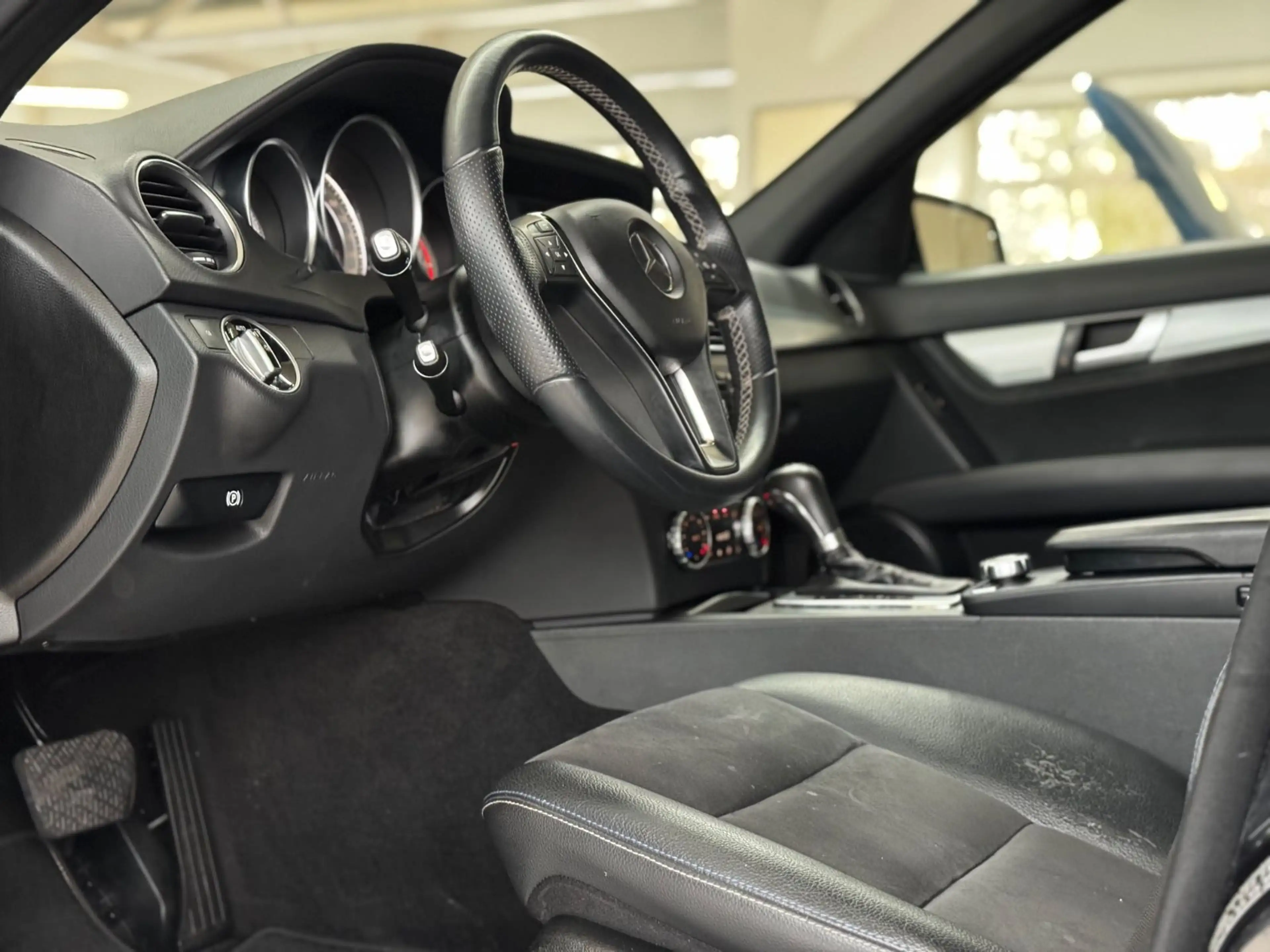 Mercedes-Benz C 220 Limo Edition C AMG Aut. — photo 9