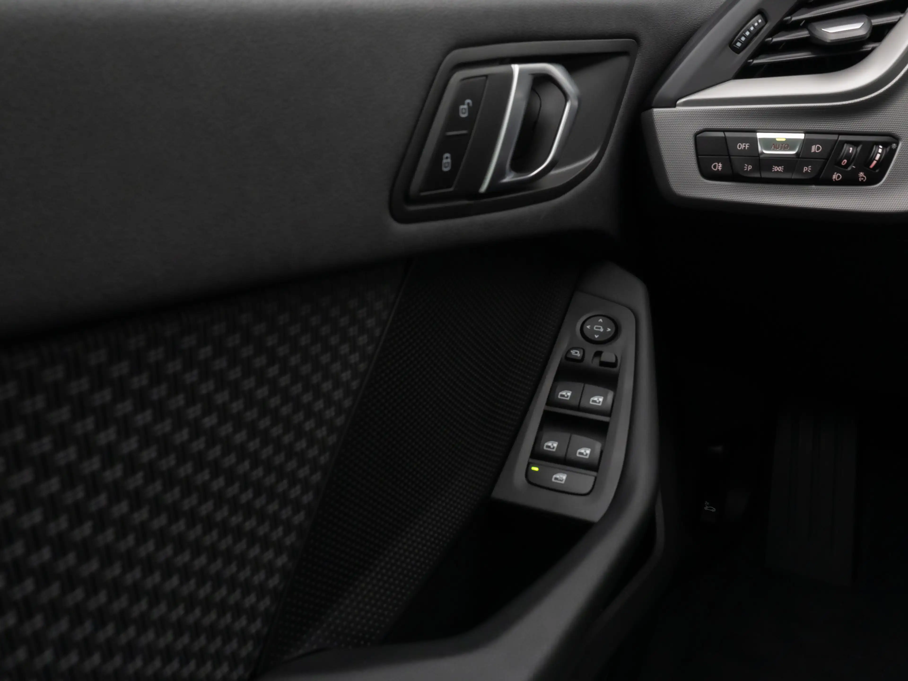 BMW 120 Panorama Kamera HUD HiFi DAB LED 17Zoll — photo 32