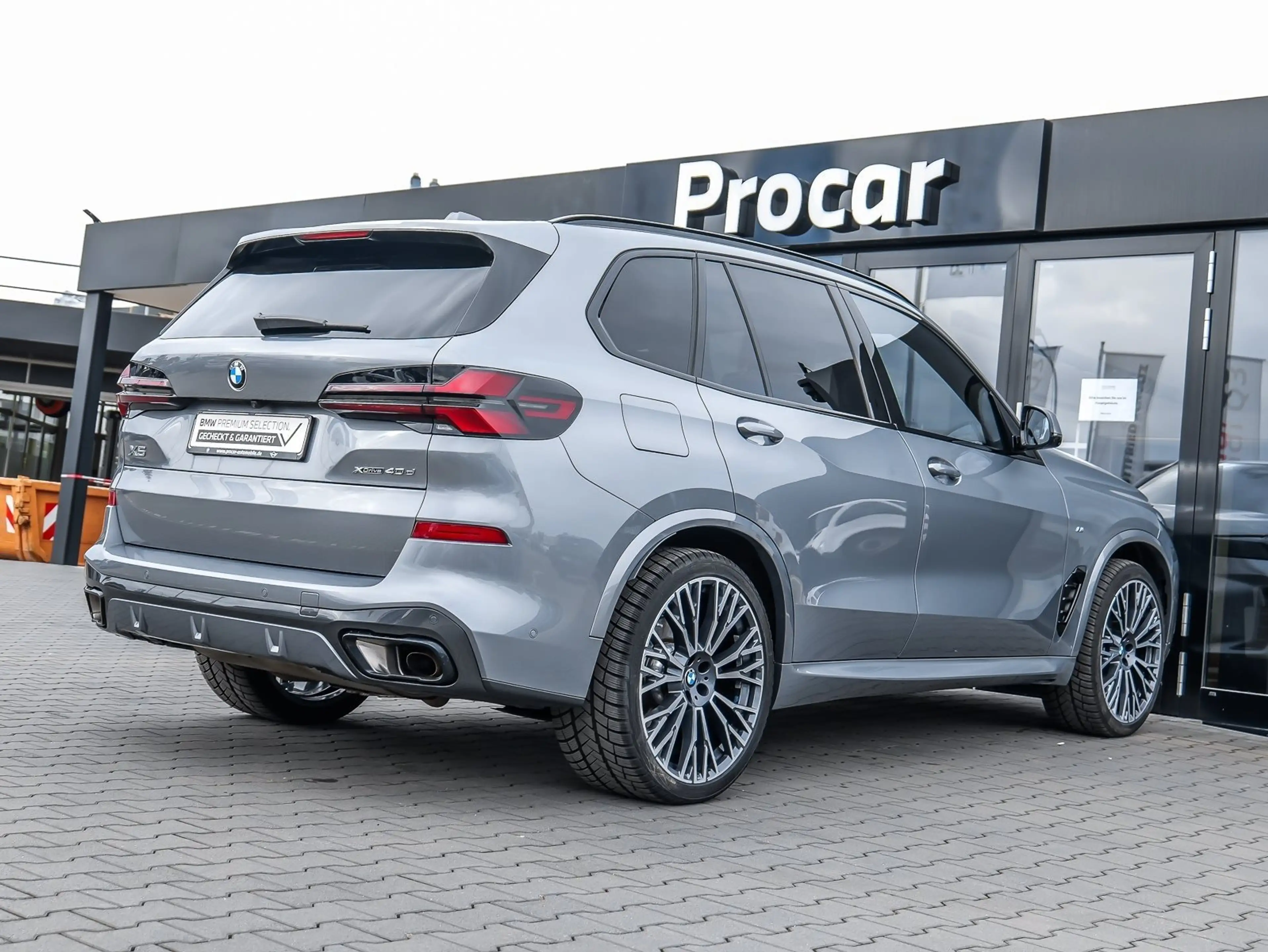 BMW X5 xDrive40d M Sport HUD PANO ACC AHK 360°KAM — photo 2