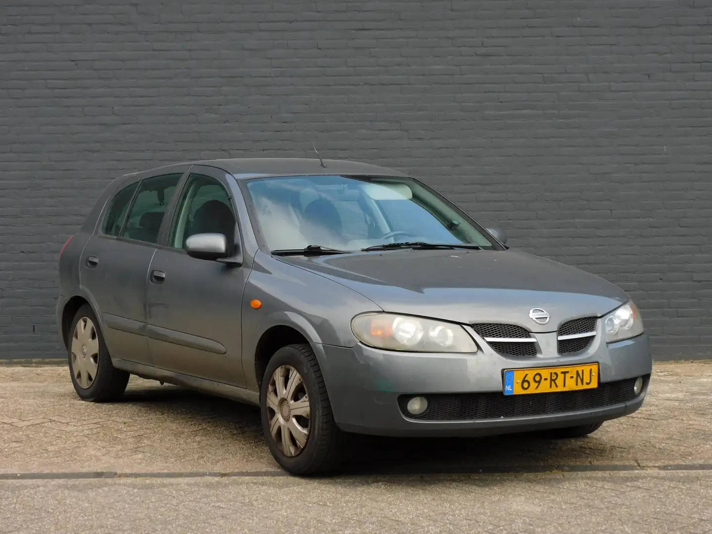 Nissan Almera 1.5 Acenta AIRCO! EXPORT MEENEEMPRIJS! Grijs - 2