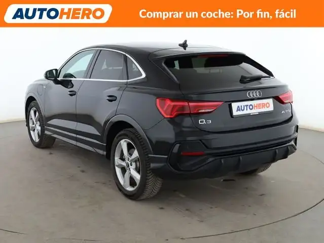 Audi Q3 view 4