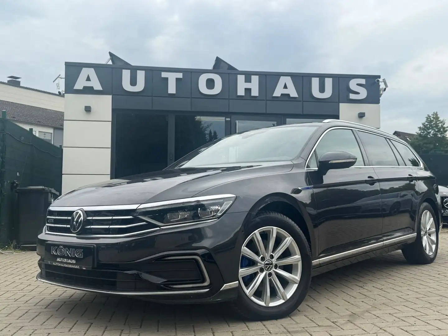 Volkswagen Passat Variant GTE 1.4 AHK*R-Kam*IQ-Light*LED* Gris - 1