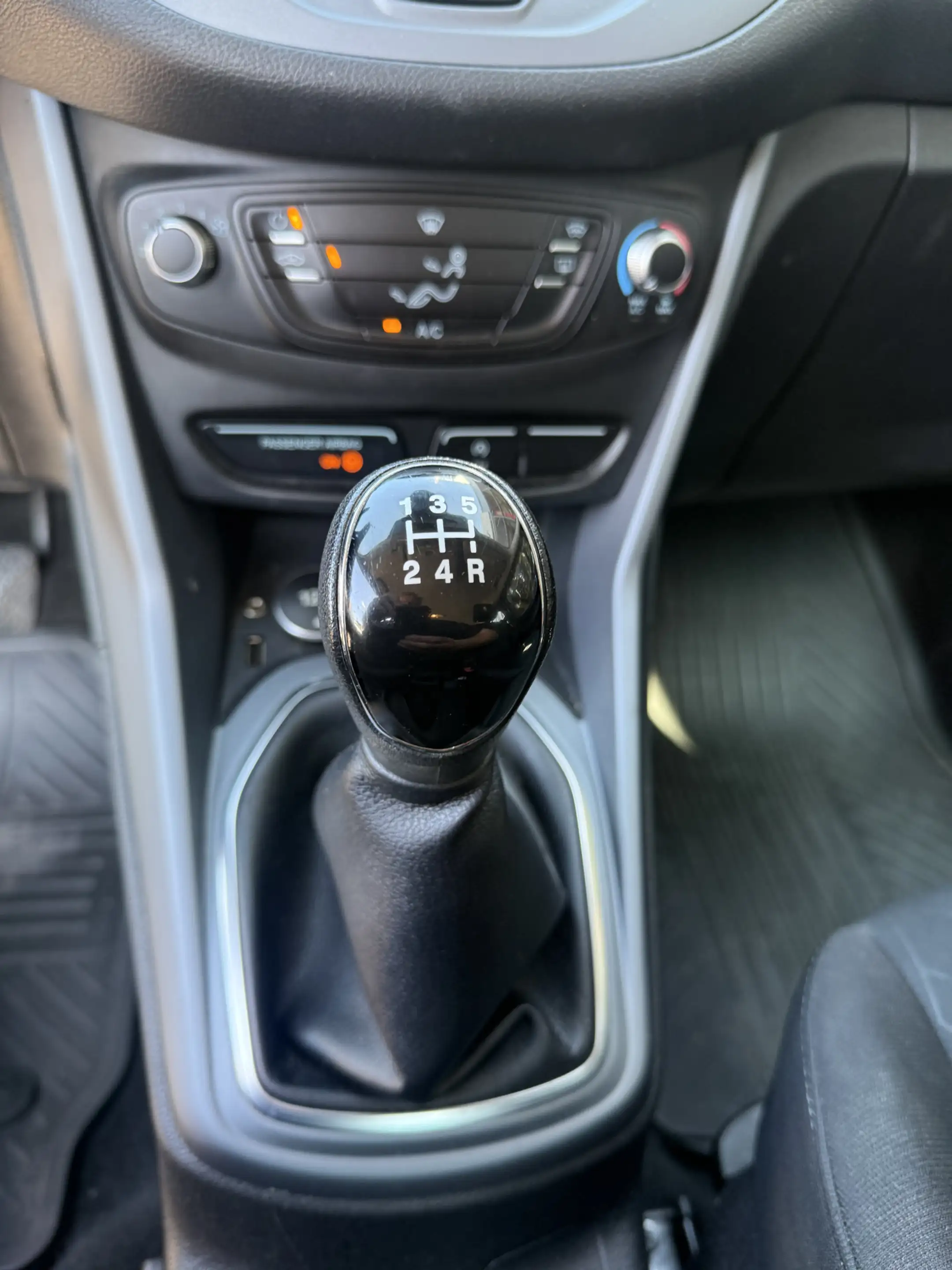 Ford B-Max 1.0 EcoBoost Style — photo 11