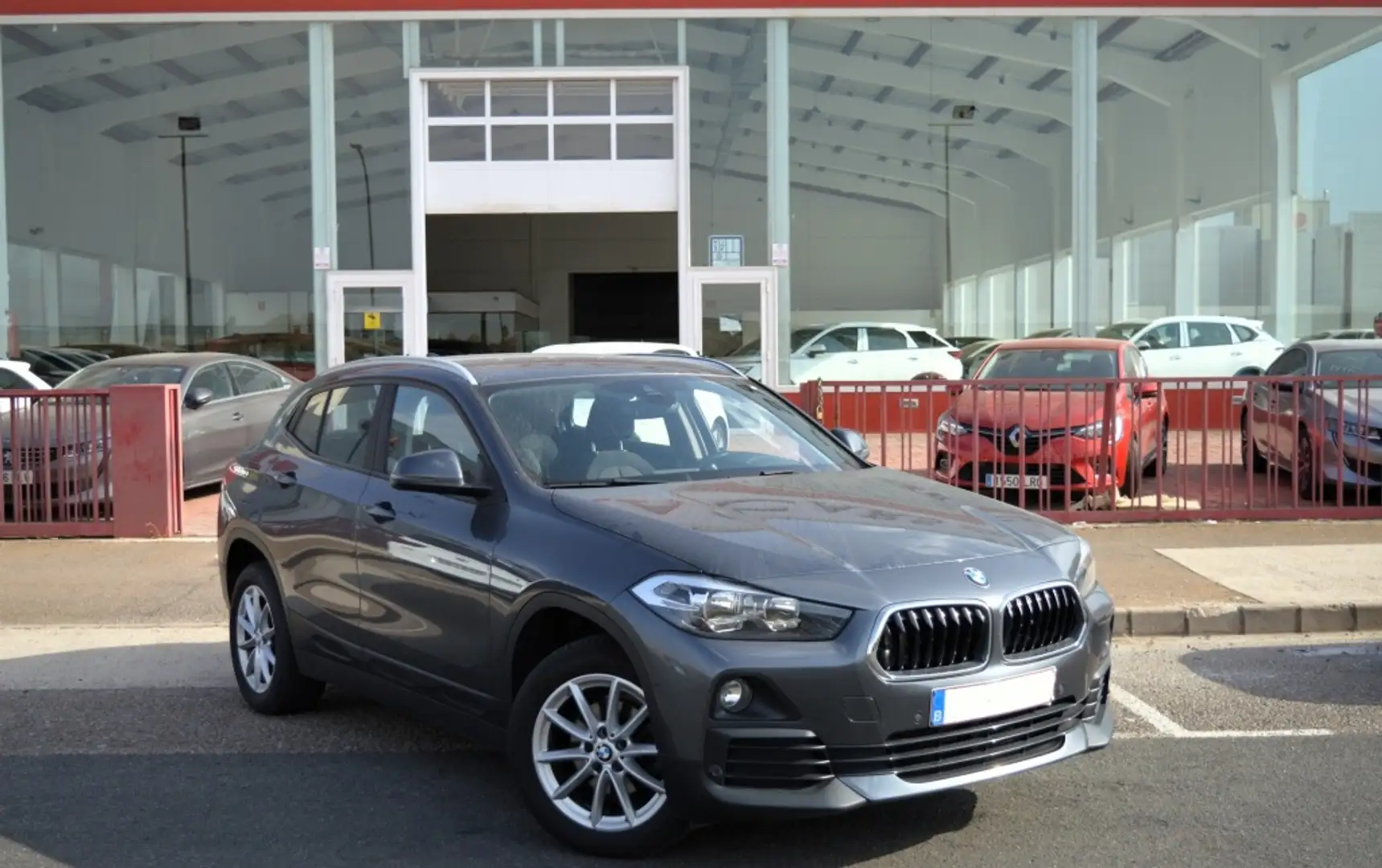 BMW X2 sDrive 16d (4.75) Gris - 2