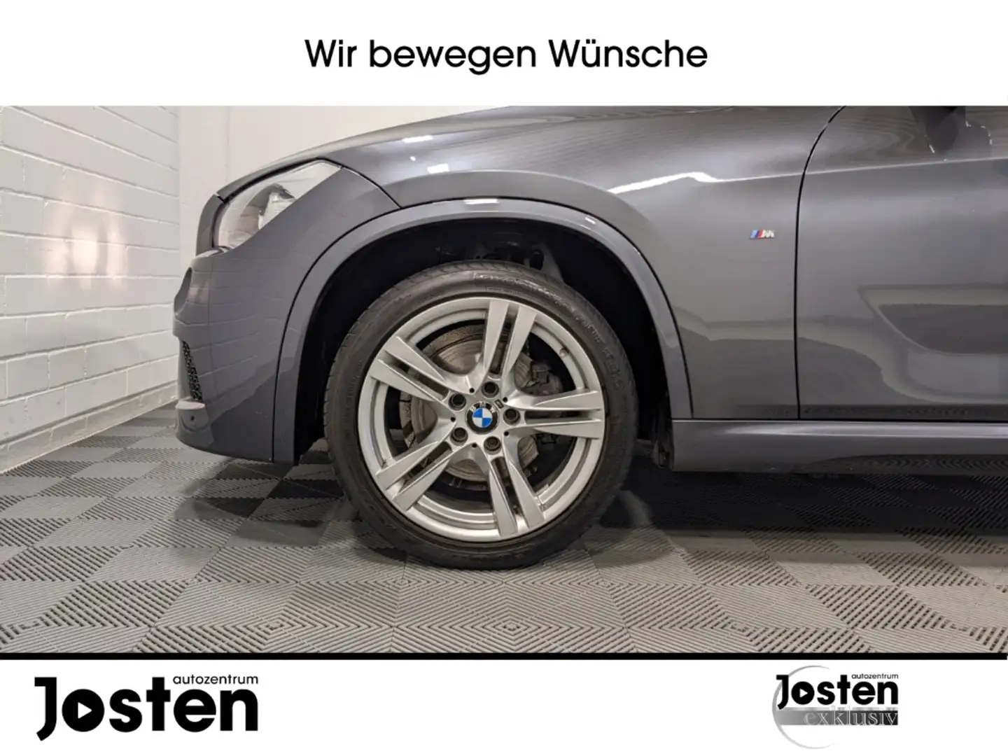 BMW X1 18 i sDrive SPORT PAKET M LEDER NAVI PDC Grau - 2
