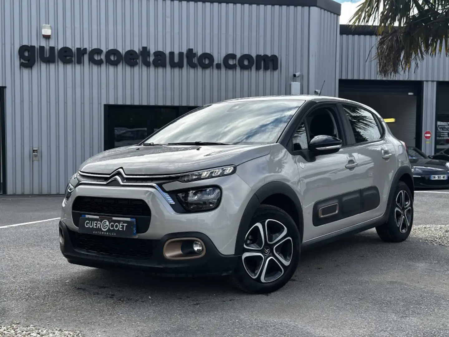 Citroen C3 1.2 PURETECH 83CH S\u0026S C-SERIES 123G Beige - 2