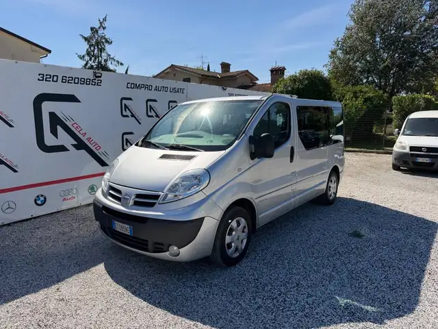 Nissan Primastar 9 posti