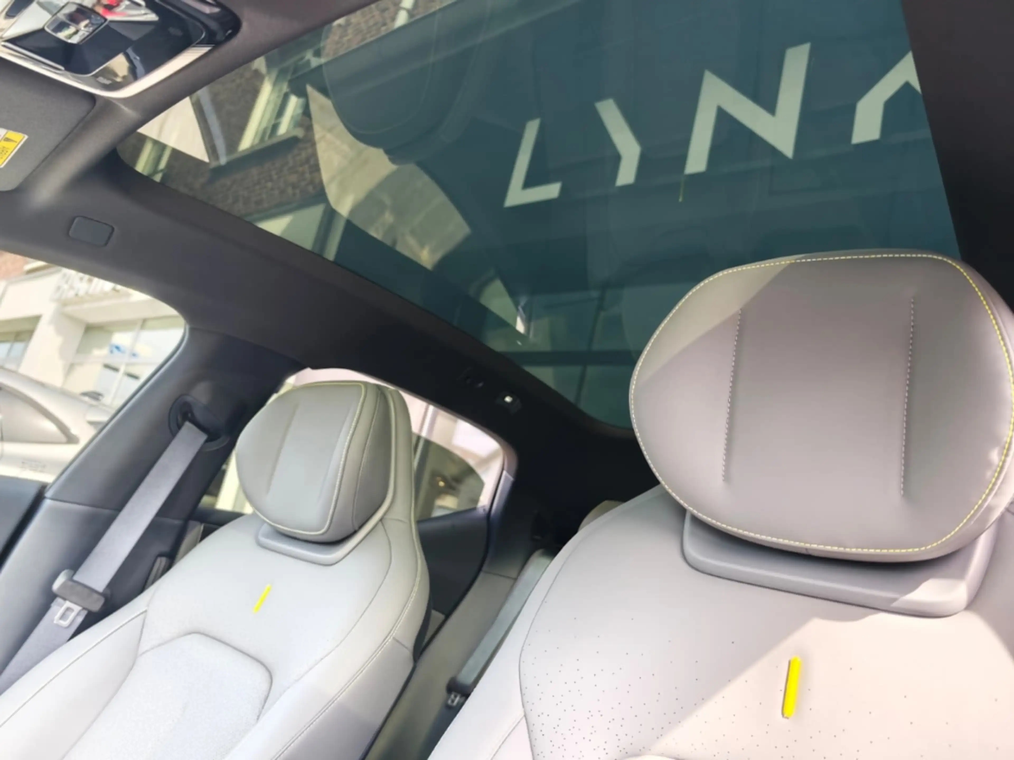 Lynk & Co 02 200 kW More Panorama Navi Leder Digitales Cockpit — photo 13