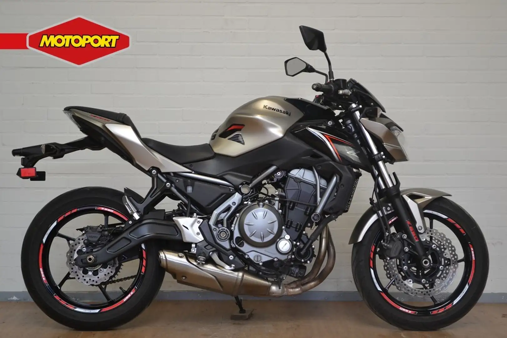 Kawasaki Z 650 ABS Bruin - 1
