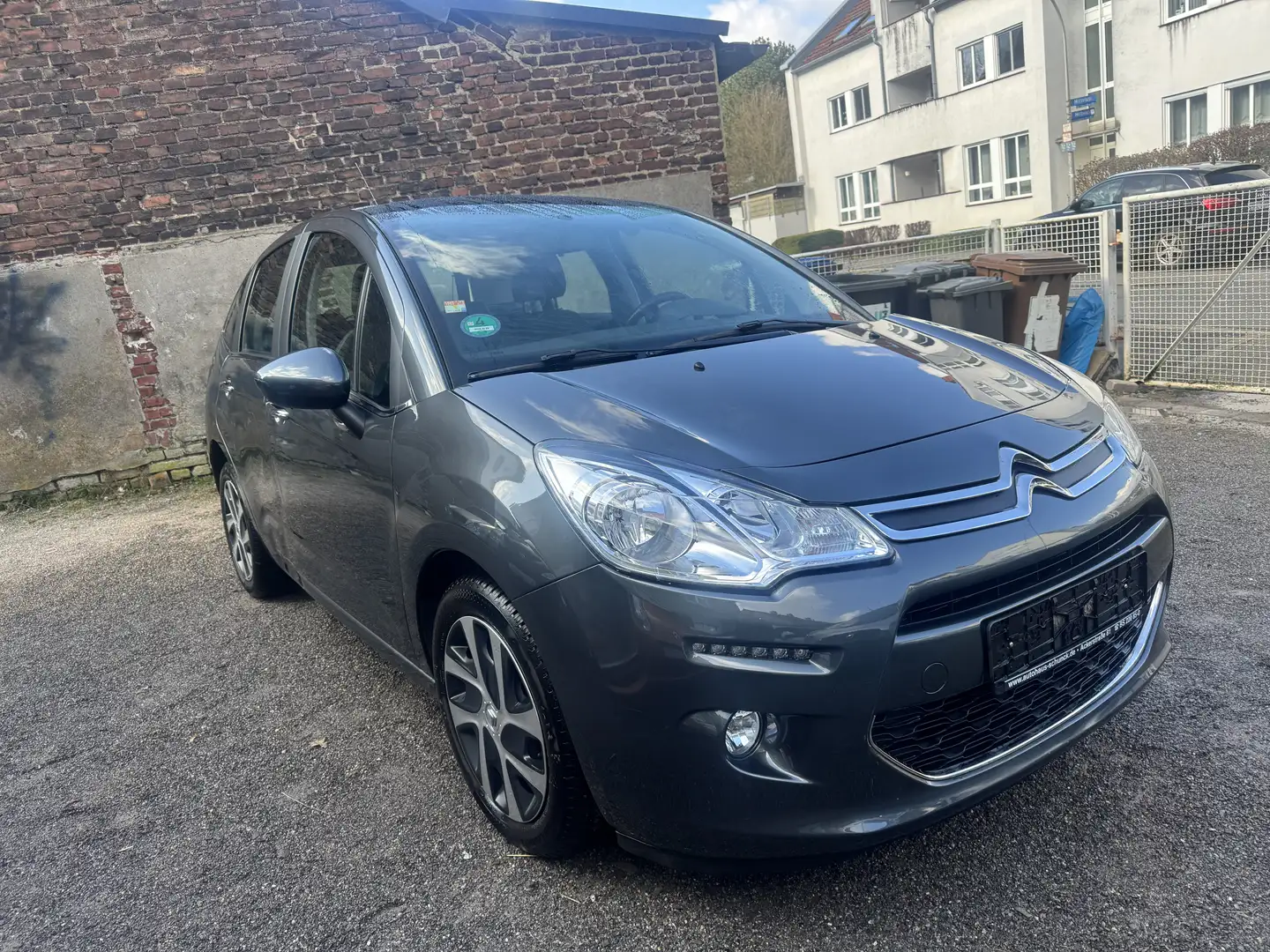 Citroen C3 Selection 2.Hand Scheckheft Klima Tüv Neu Grigio - 2