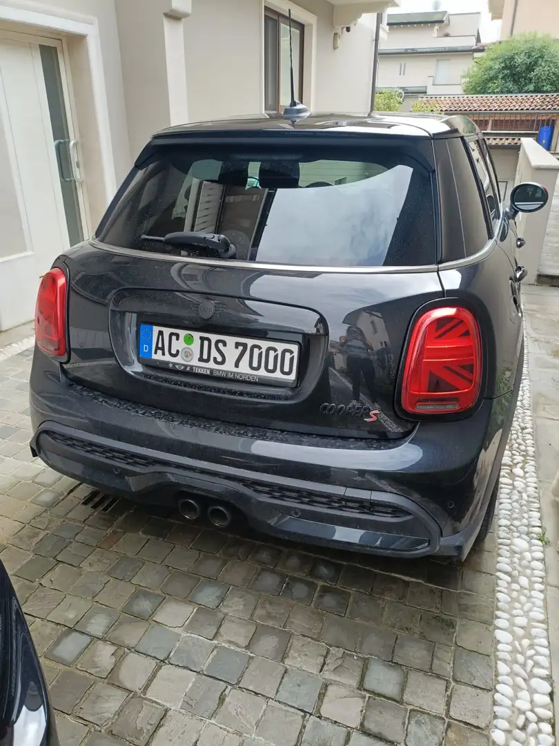 MINI Cooper S 5p 2.0 Essential auto Pelle Tetto Fari Led Noir - 2