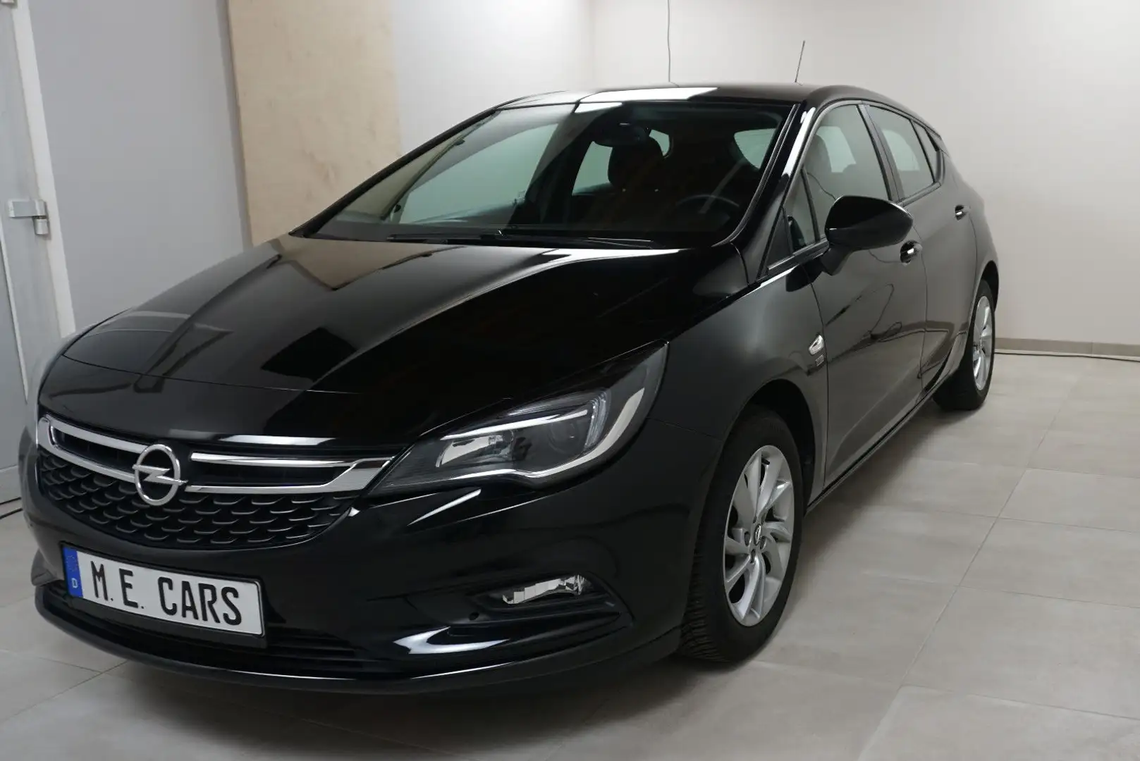 Opel Astra K Lim 120 Jahre Scheckheft Klima Lenkradhz Schwarz - 1