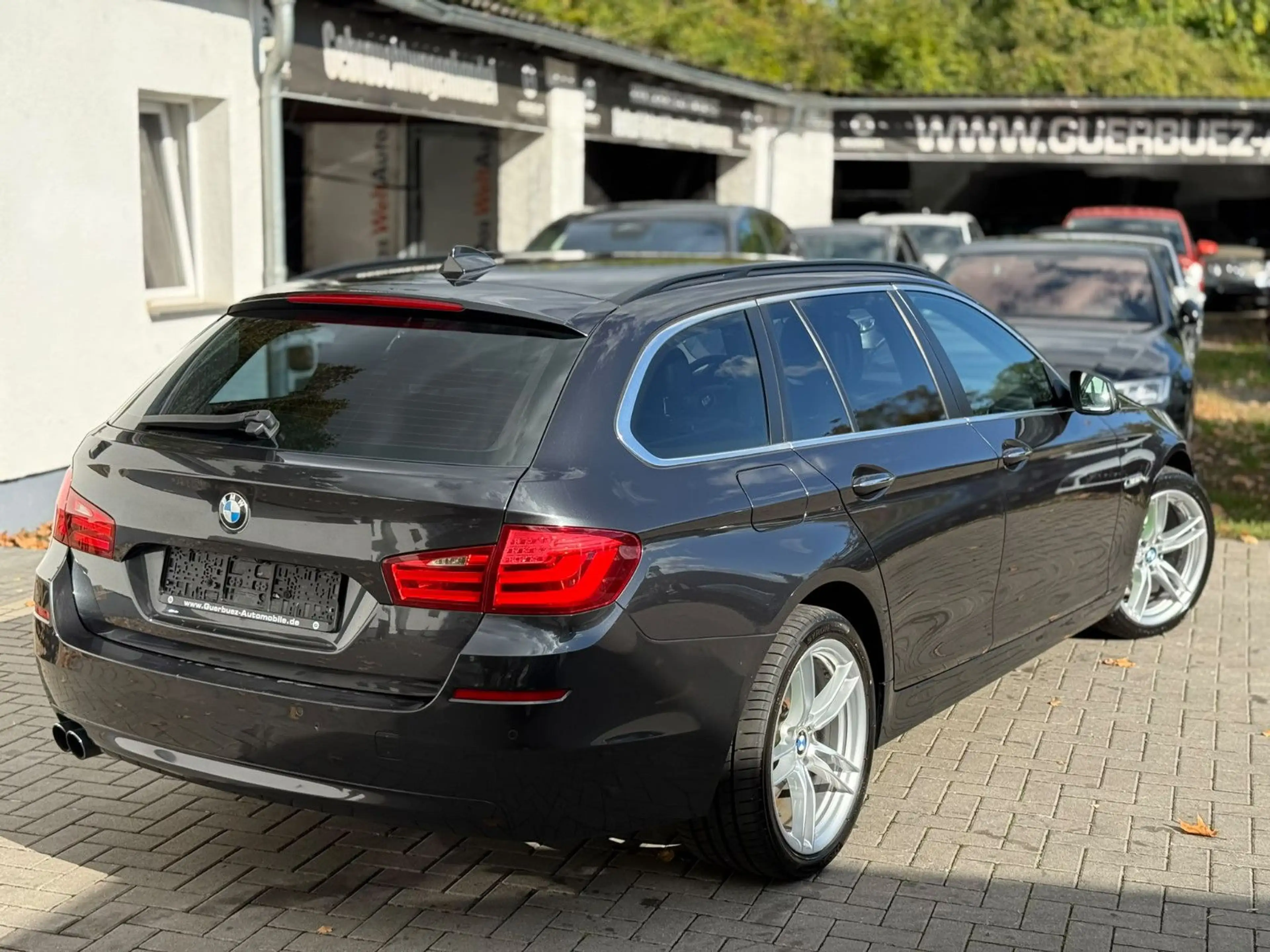 BMW 525 d Touring xDrive*HUD*NAVI*BI-XENON*BT — photo 8