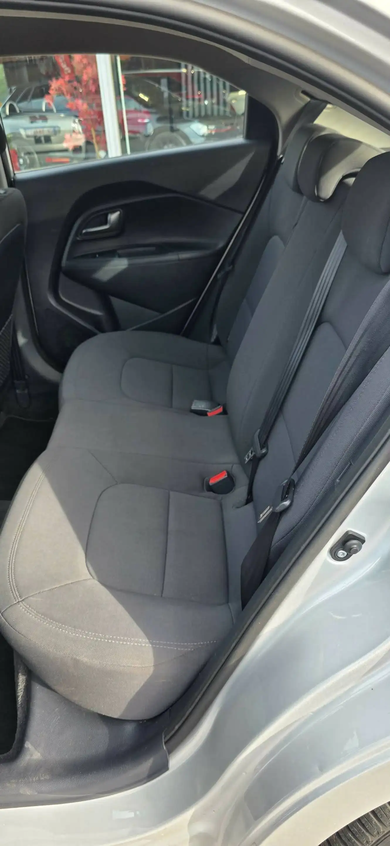 Kia Rio Rio 1.4i Sense 93000km camera gps — photo 15